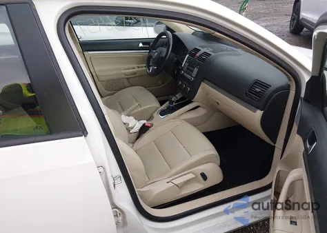 2010 Volkswagen Jetta Limited Edition из США, поврежденный, VIN 3VWRZ7AJ7AM113159